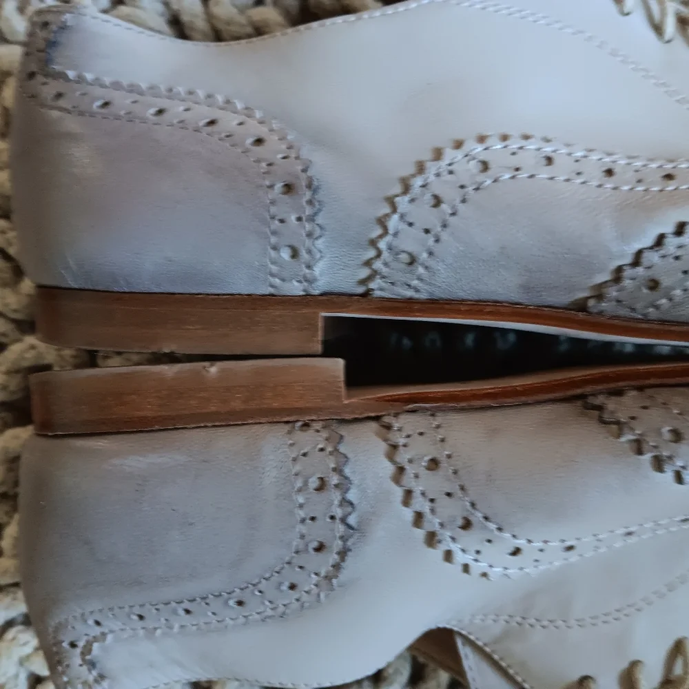 Garnet Hill Women's Taupe Leather Wingtip Oxfords
